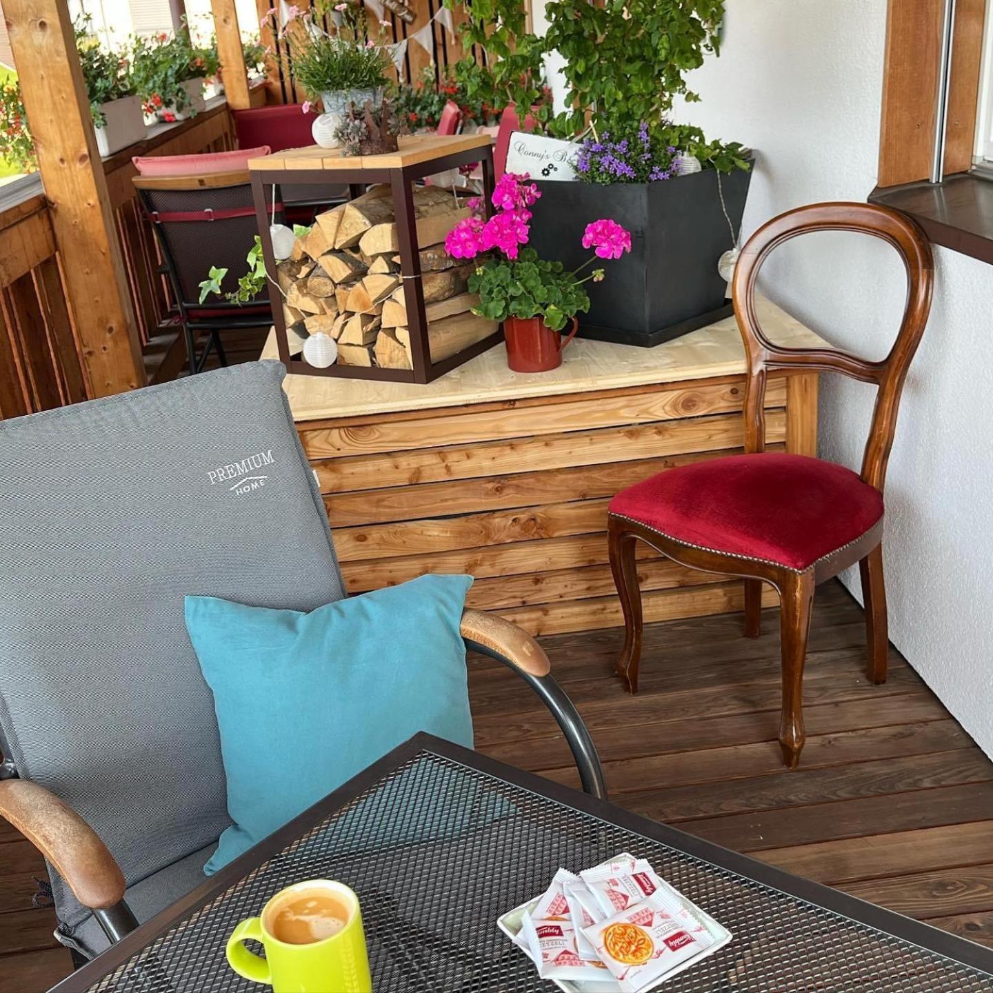 Conny'S B&B Niederweningen ภายนอก รูปภาพ