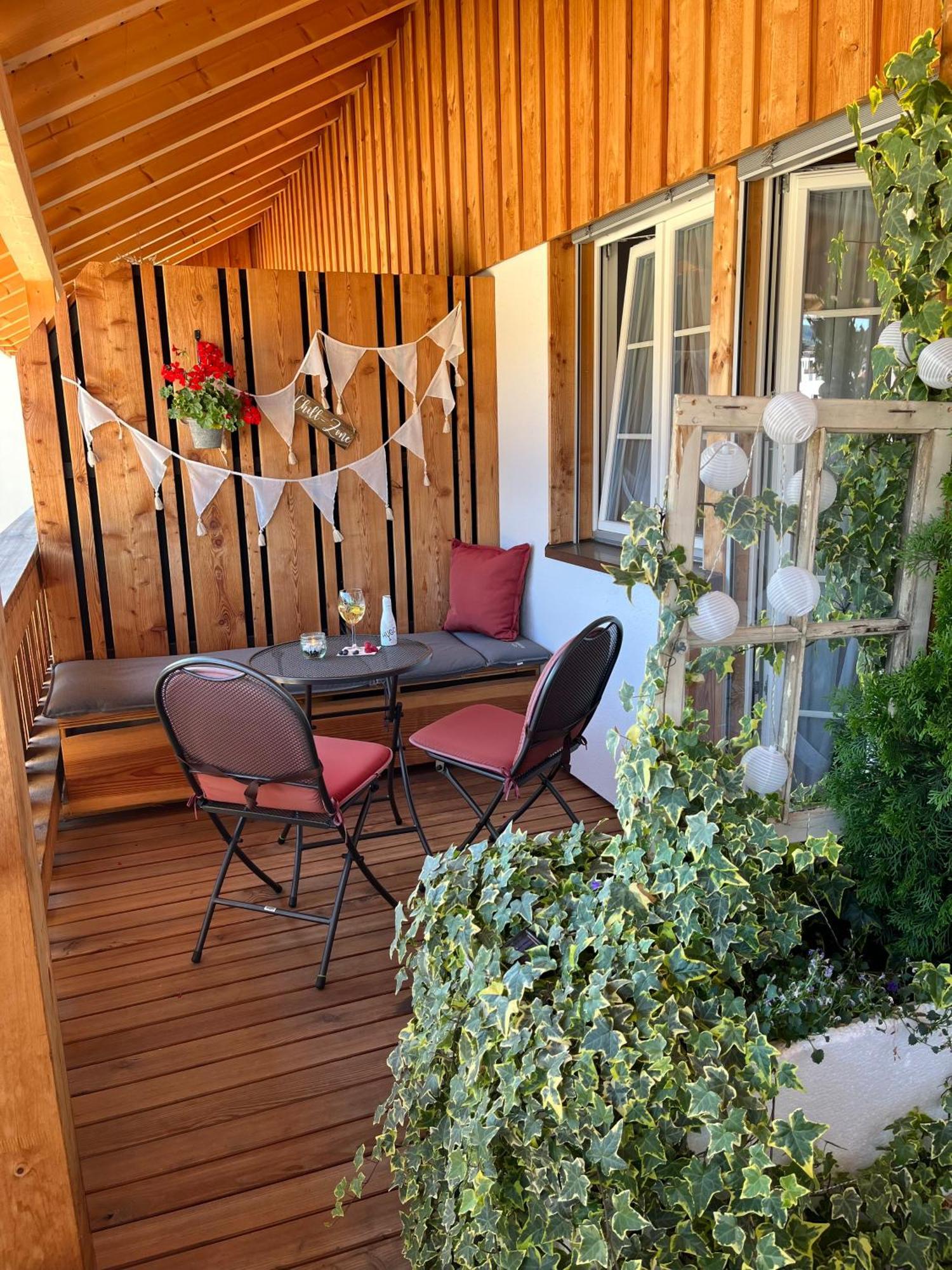 Conny'S B&B Niederweningen ภายนอก รูปภาพ