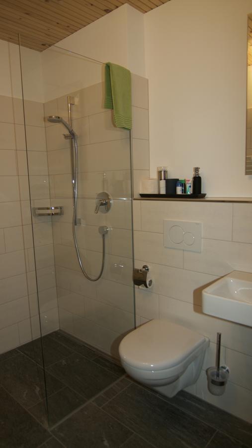 Conny'S B&B Niederweningen ภายนอก รูปภาพ