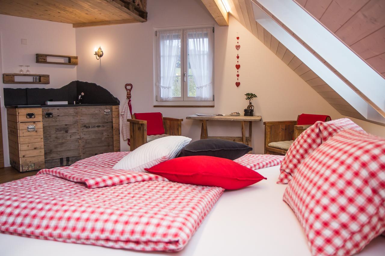 Conny'S B&B Niederweningen ภายนอก รูปภาพ