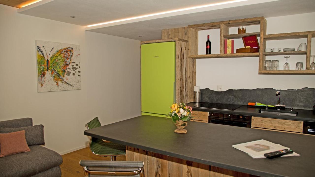 Conny'S B&B Niederweningen ภายนอก รูปภาพ