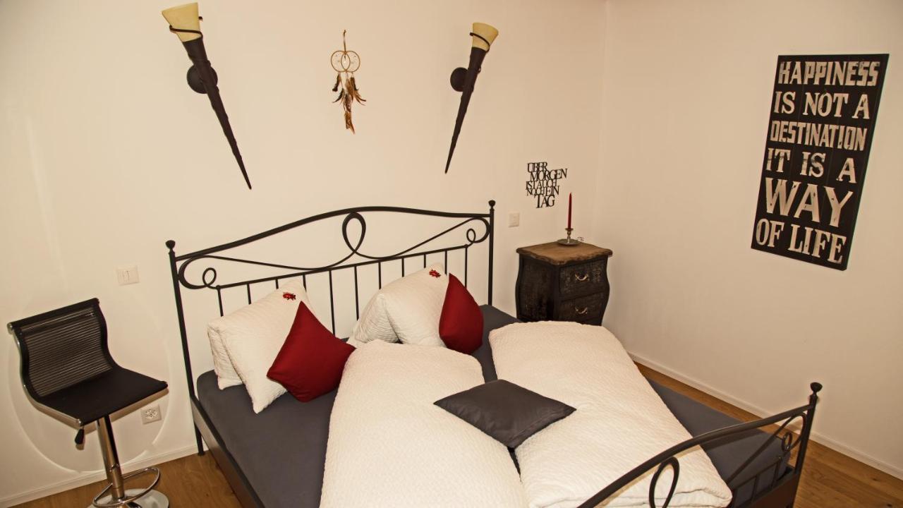 Conny'S B&B Niederweningen ภายนอก รูปภาพ